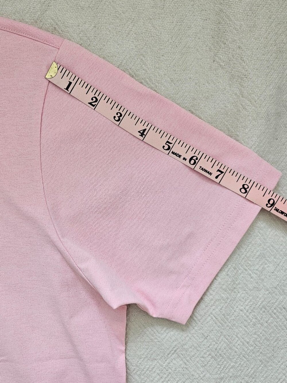 Pink Puppy Embroidery T-Shirt Minimal Tee Size 95/M NWOT - Picture 10 of 10